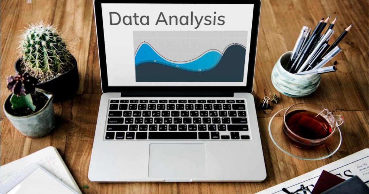 analiză a datelor financiare din afacere