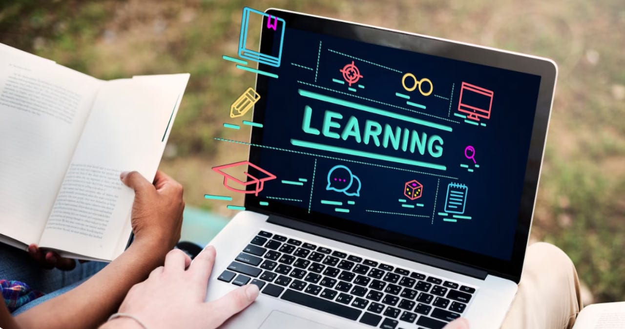 Soft CRM pentru platforme de educație online