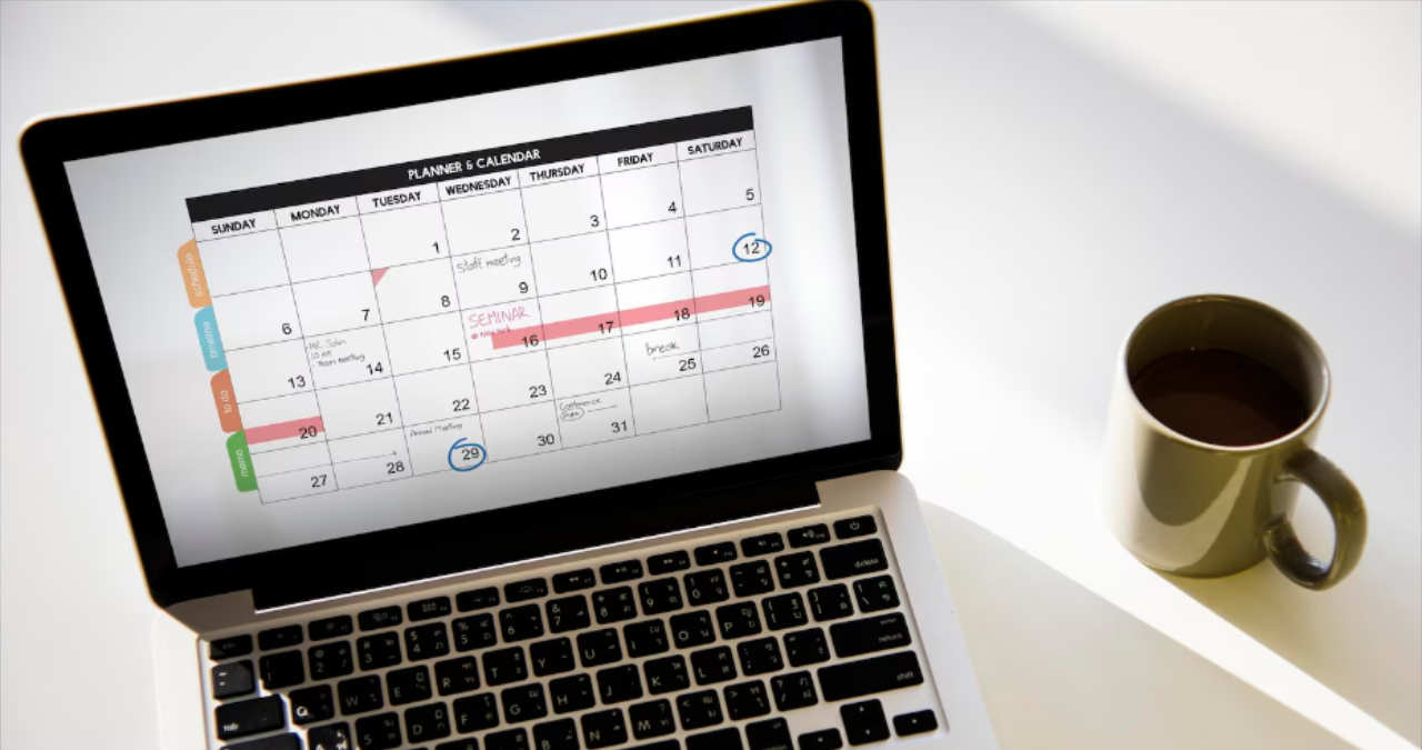 calendar zile libere legale 2026 romania pentru firme hr