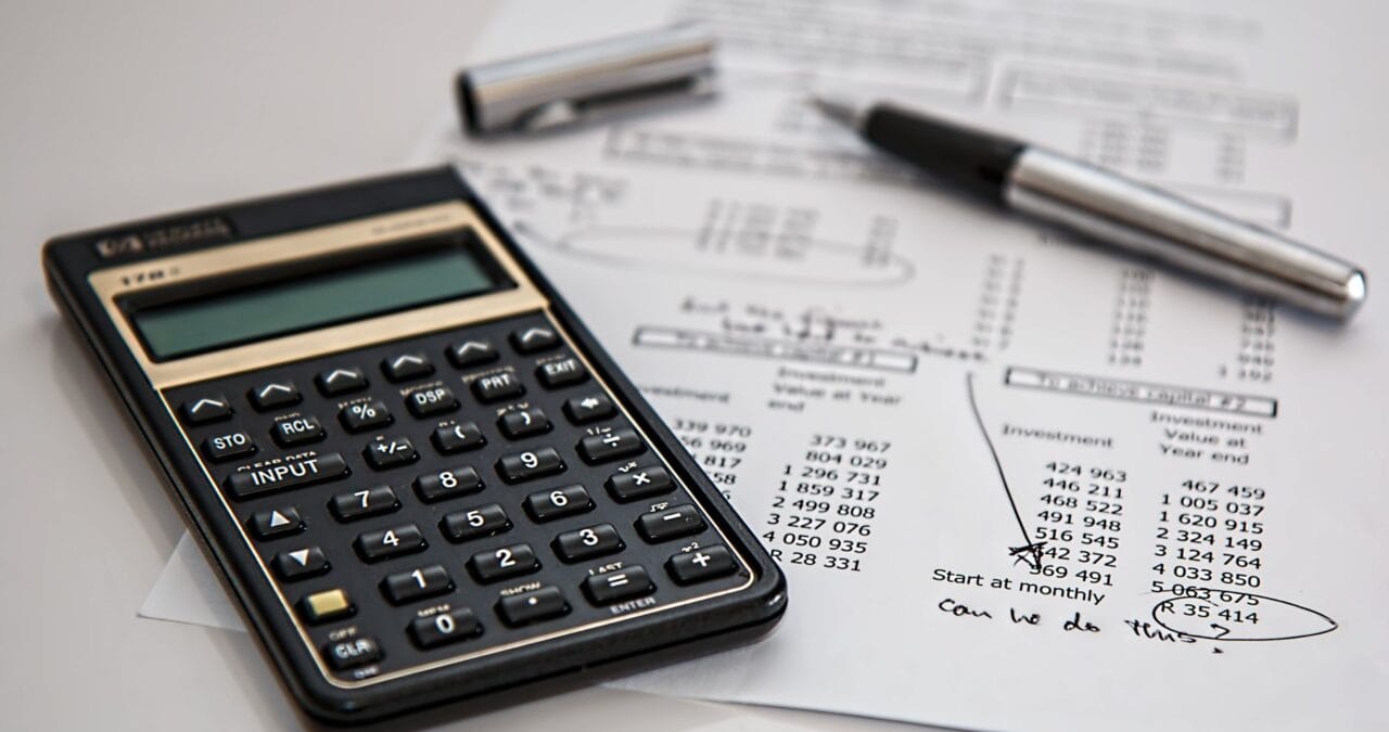 Comision de Vânzări Corect: Modele de Calcul și ROI 2026