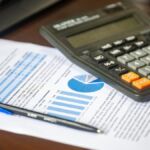 Calcul Preț de Vânzare din Cost: Ghid IMM 2026